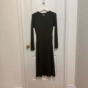 Uniqlo Olive Merino Wool Blended Long Sleeve Dress